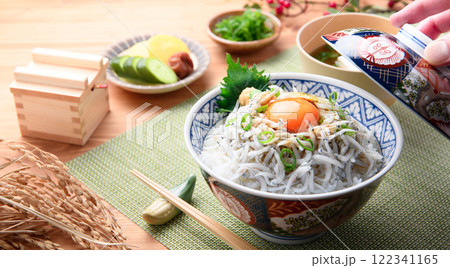 釜揚げしらす丼 釜揚げしらす丼 122341165