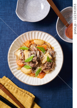基本の肉じゃが　牛肉使用 122341953
