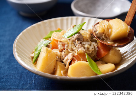 基本の肉じゃが　豚肉使用 122342386