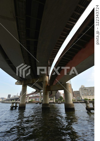 首都高速 122343724