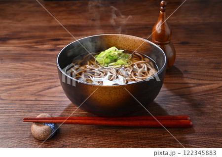 一杯のかけそば、かけ蕎麦、かけソバ。超シンプルな麺料理。 122345883