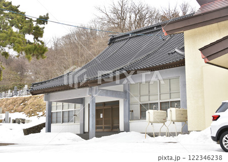 冬の北海道江差町で光明山阿弥陀寺境内の風景を撮影 122346238