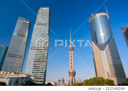 中国 上海市、浦東新区 陸家嘴の超高層ビル群 中国 上海市、浦東新区 陸家嘴の超高層ビル群 122348264