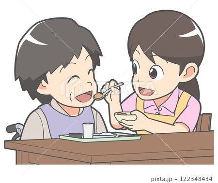 女性介護士　食事介助 122348434