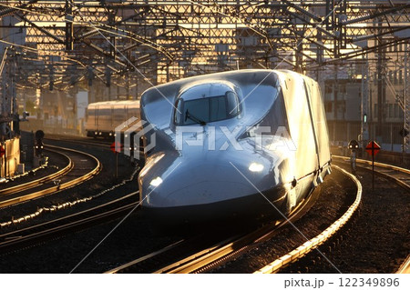 【JR東海】夕方のN700系「のぞみ」(東海道新幹線:浜松駅) 【JR東海】夕方のN700系「のぞみ」(東海道新幹線:浜松駅) 122349896