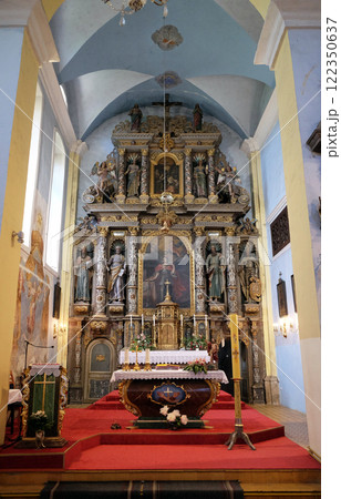 Main altar in the church of Saint Catherine of Alexandria in Krapina, Croatia 122350637