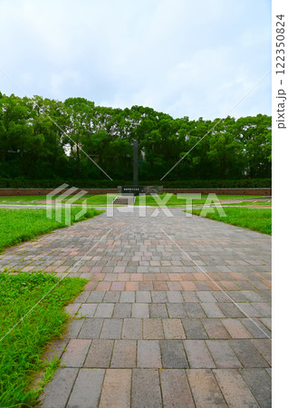 爆心地公園 原子爆弾落下中心地碑 原爆落下中心地 長崎市 爆心地公園 原子爆弾落下中心地碑 原爆落下中心地 長崎市 122350824
