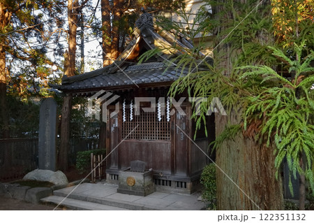 ロマンチック茨城（笠間稲荷神社「聖徳殿」大黒天との合殿。大黒天は元々は戦いの神だが財運福徳のご利益） 122351132