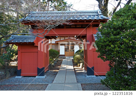 豪徳寺の赤門【東京都世田谷区】 122351816