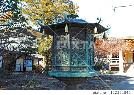 豪徳寺の灯籠【東京都世田谷区】 122351846