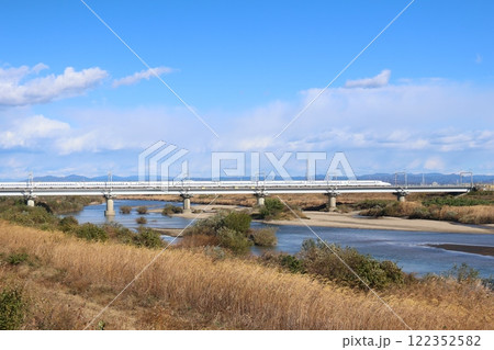 【JR東海】N700系「こだま」と矢作川（東海道新幹線：三河安城～豊橋） 122352582