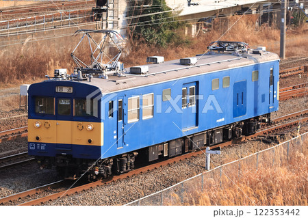 クモヤ145牽引車は回送列車の便利屋さん 122353442