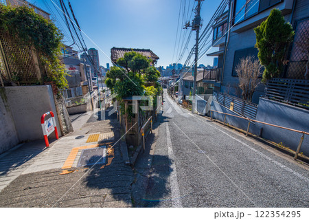 東京都文京区の富士見坂と日無坂 東京都文京区の富士見坂と日無坂 122354295