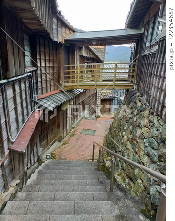 麻吉旅館の渡り廊下 122354687