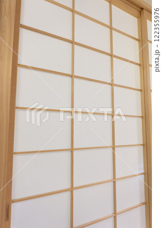 和室の障子 122355976