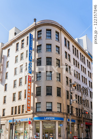 風蘭ビルディング（旧明治屋ビル）堺筋南本町　大阪レトロビルめぐり 122357846