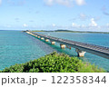 海にかかる橋 122358344