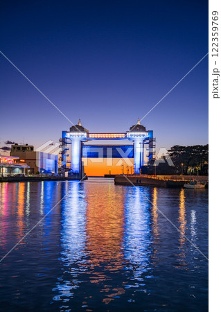 【静岡県】新装なった沼津市大型展望水門びゅーお ライトアップLED化 【静岡県】新装なった沼津市大型展望水門びゅーお ライトアップLED化 122359769
