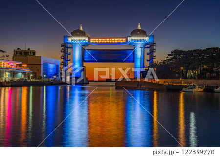 【静岡県】新装なった沼津市大型展望水門びゅーお　ライトアップLED化 122359770