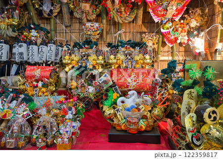 酉の市 熊手 商売繁盛 色鮮やか 家内安全 神社 和 年末 豪華 正月 酉の市 熊手 商売繁盛 色鮮やか 家内安全 神社 和 年末 豪華 正月 122359817