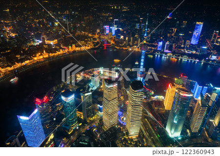 中国 上海市、上海中心の展望台から見る夜景 中国 上海市、上海中心の展望台から見る夜景 122360943