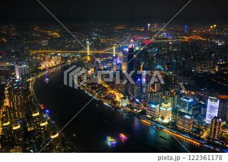 中国 上海市、上海中心の展望台から見る夜景 中国 上海市、上海中心の展望台から見る夜景 122361178