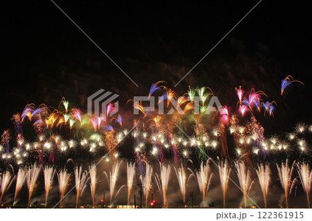 大曲の花火 全国花火競技大会 大会提供花火  122361915