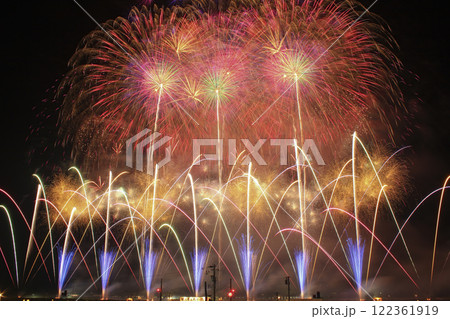 大曲の花火 全国花火競技大会 大会提供花火  122361919