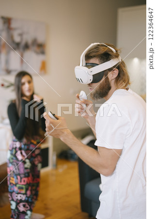 Engaging and immersive Virtual Reality Experience available right in your own home 122364647