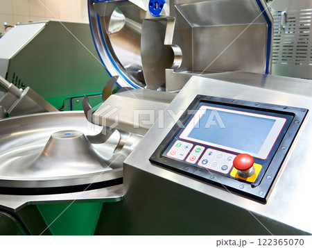 Bowl cutter for production of sausage minced meat Bowl cutter for production of sausage minced meat 122365070