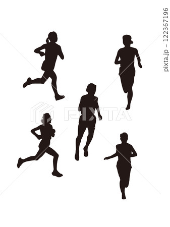中長距離種目を走る女子アスリート 122367196
