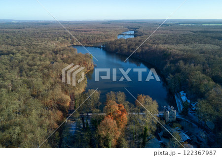 Aerial view of the Etangs de Commelles Aerial view of the Etangs de Commelles 122367987