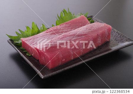 本鮪の赤身のサク 122368534