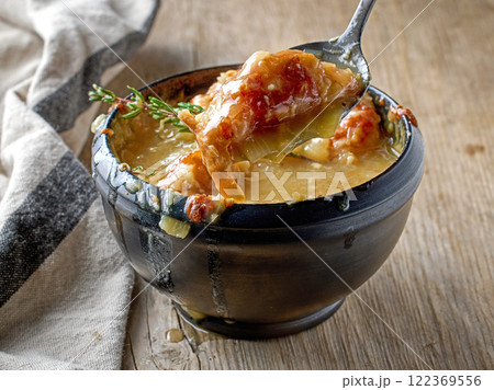 bowl of french onion soup bowl of french onion soup 122369556