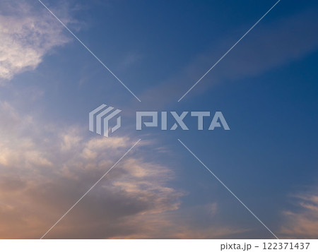 冬の夕暮れの空と雲12 冬の夕暮れの空と雲12 122371437