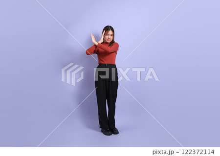 Cute Asian Woman 122372114