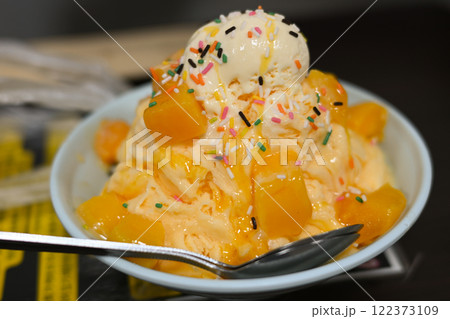 マンゴーかき氷 マンゴーかき氷 122373109