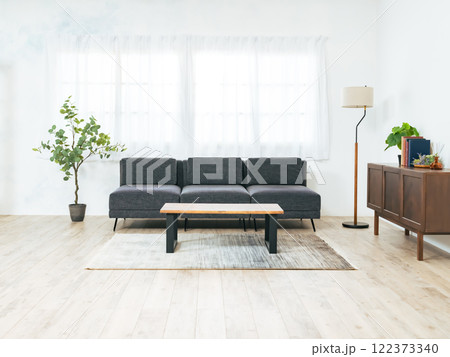 モダンなインテリアの無人のリビングルーム モダンなインテリアの無人のリビングルーム 122373340