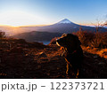 富士山と犬 122373721