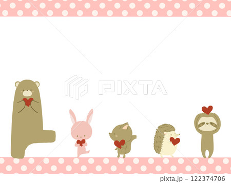 赤いハートを持って立つ動物たちのフレーム 122374706