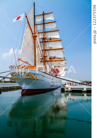 (とやまビューポイント)　初夏の海王丸パーク 総帆展帆 5月 122375598