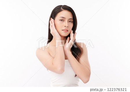 Beautiful young asian woman with clean fresh skin on white background, Face care, Facial treatment, Cosmetology, beauty and spa, Asian women portrait. Beautiful young asian woman with clean fresh skin on white background, Face care, Facial treatment, Cosmetology, beauty and spa, Asian women portrait. 122376321