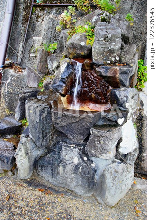 トンネル工事の難関『破砕帯』から湧き出る… 【黒部の湧水】 122376545