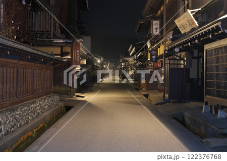 高山　古い町並み 122376768
