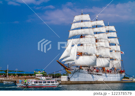 (とやまビューポイント) 初夏の海王丸パーク 総帆展帆 5月 (とやまビューポイント) 初夏の海王丸パーク 総帆展帆 5月 122378579