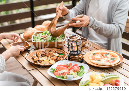 パーティー料理(ホームパーティー・ベランピング・グランピング) パーティー料理(ホームパーティー・ベランピング・グランピング) 122379410