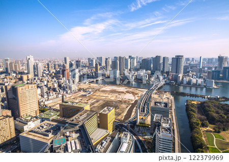 日本の東京都市景観 令和7年・新時代へ。築地市場跡地などを望む。再開発へ…＝1月23日 122379969