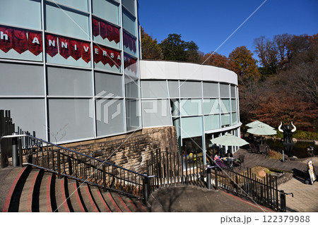 芸術は爆発だ 122379988