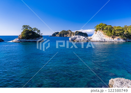 《静岡県》堂ヶ島の美しい海岸線・西伊豆の景勝地 《静岡県》堂ヶ島の美しい海岸線・西伊豆の景勝地 122380749