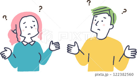 疑問に思う男女 疑問に思う男女 122382560